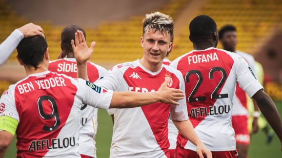  摩纳哥锋线多点开花，布雷斯特防线全面崩盘